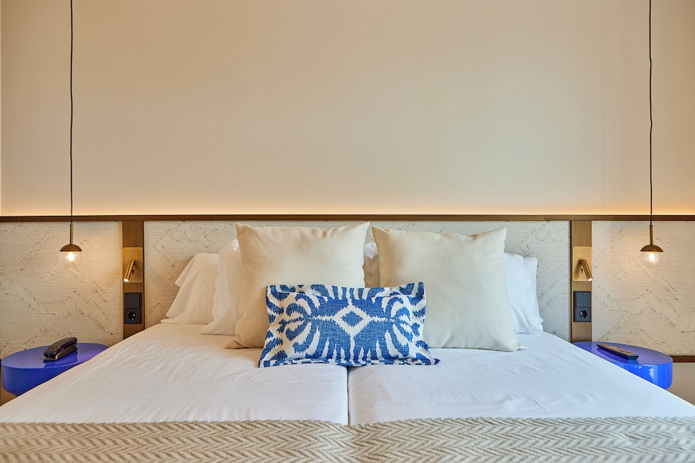 SUITE, SEA VIEW, BALCONY