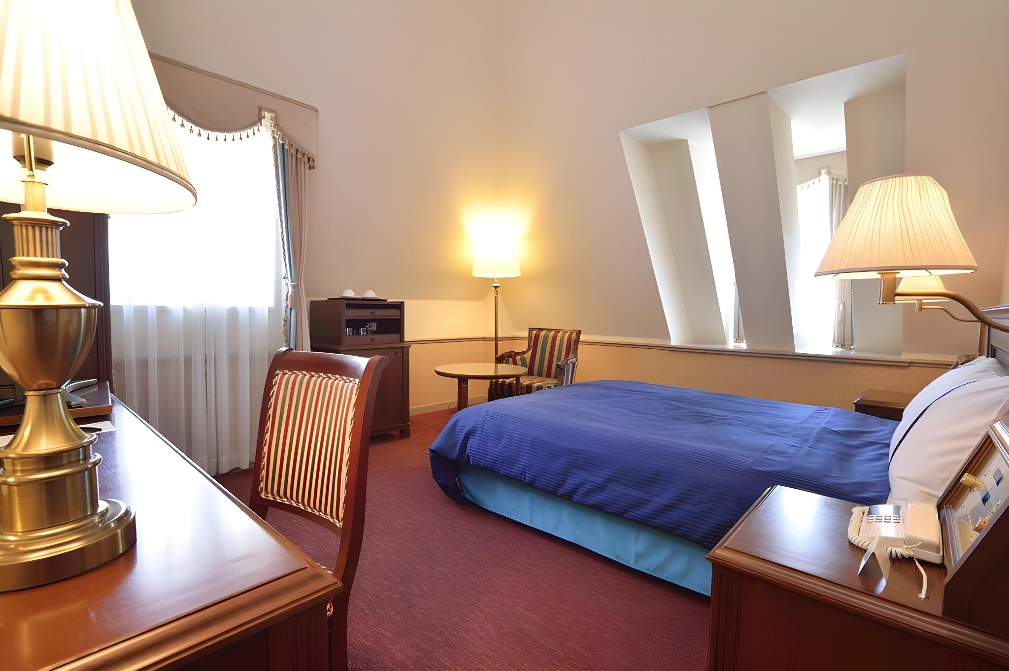 لوفت بسرير نصف مزدوج، Hotel Den Haag 2/4