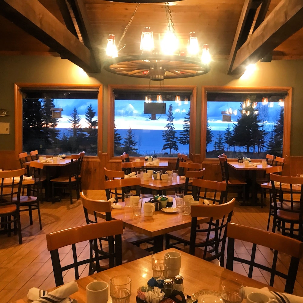 Cascade Lodge 36/50