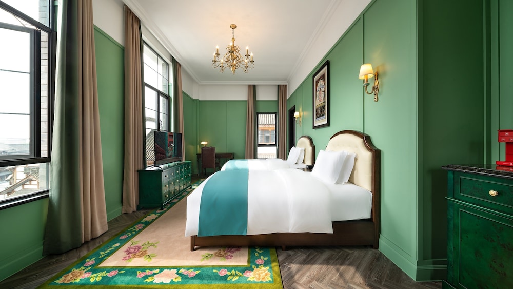 Standard, Twin Beds, Courtyard View