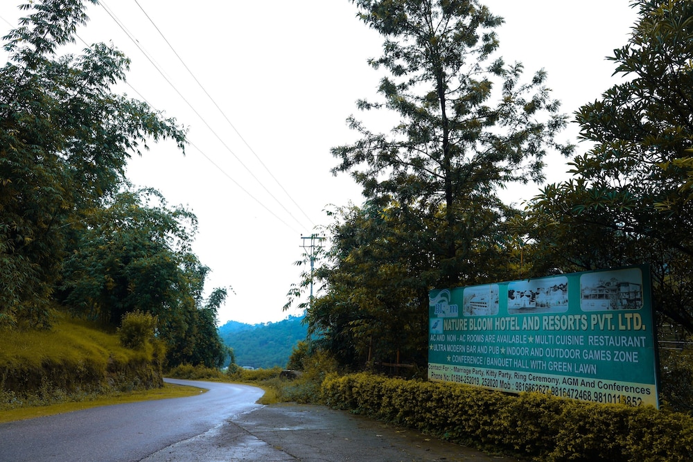Nature Bloom Hotel And Resort 42/50
