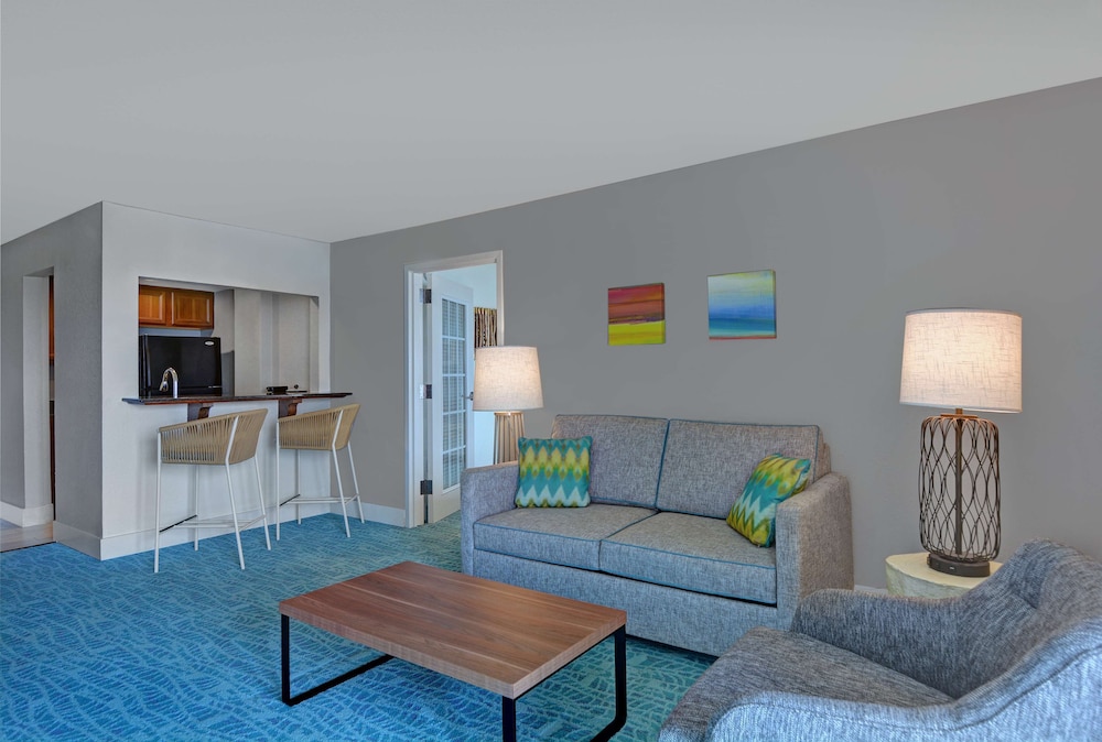 Hampton Inn Jacksonville Beach 37/57