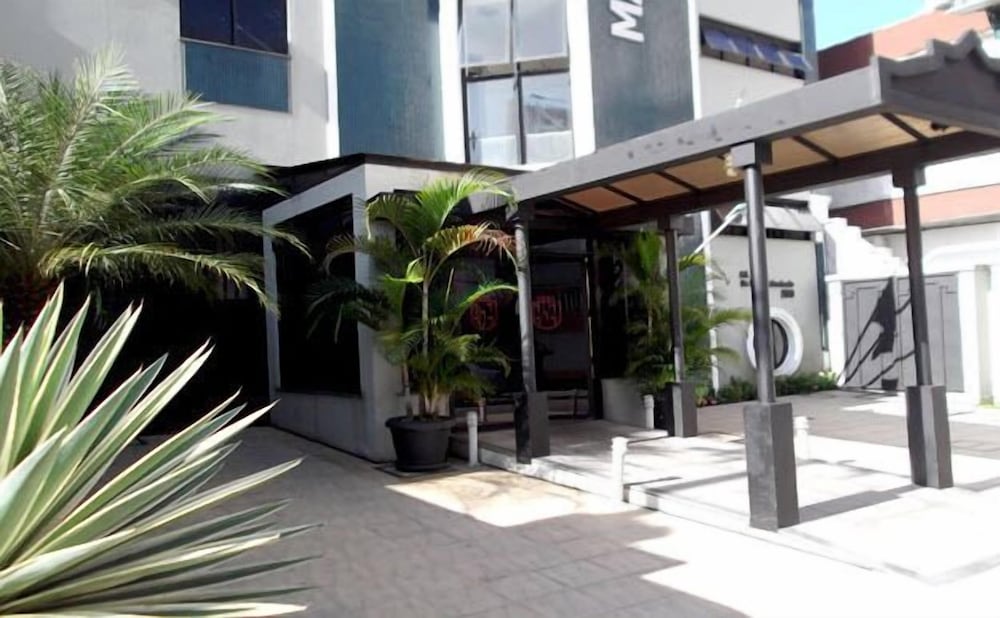 Machados Plaza Hotel 52/55