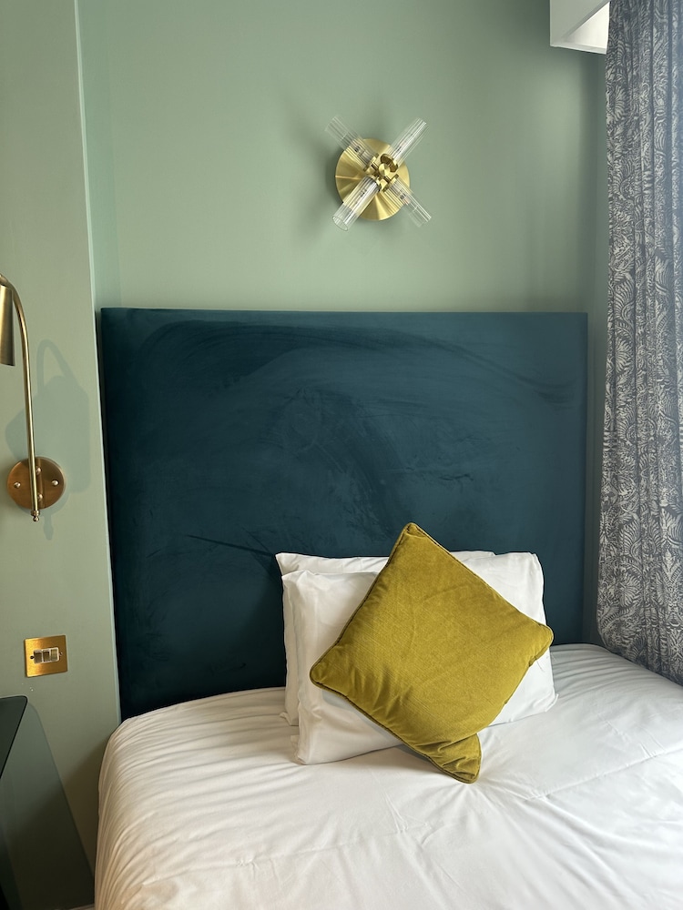 Bloomsbury Palace Hotel 23/50