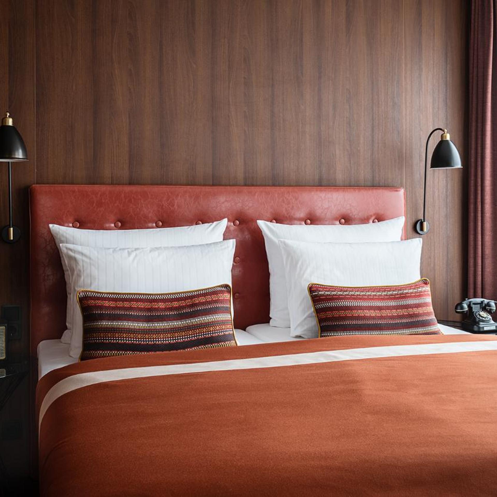 City, Premium, King Bed