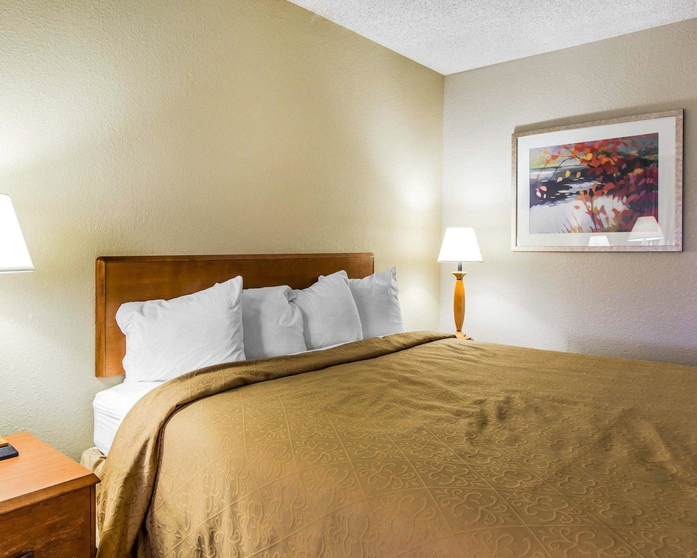 Quality Inn At the Mall - Valdosta 17/40