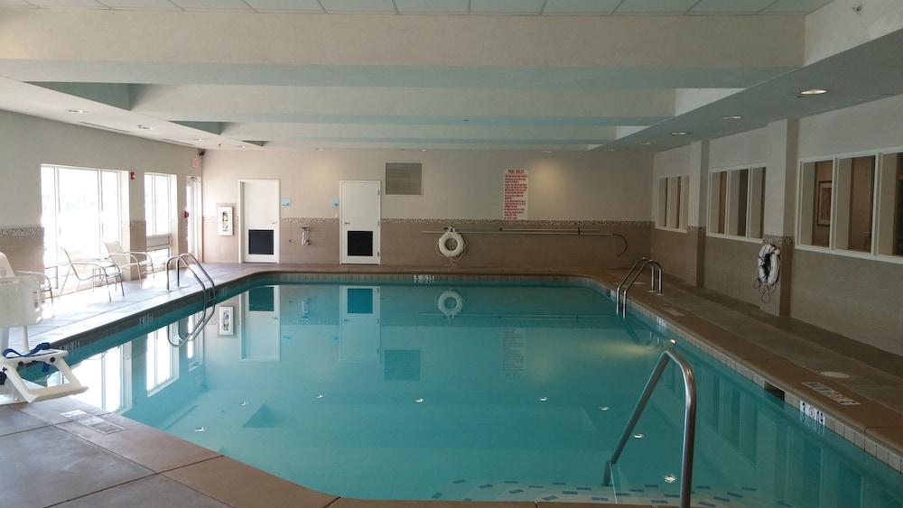 Holiday Inn Express Augusta North 8/53