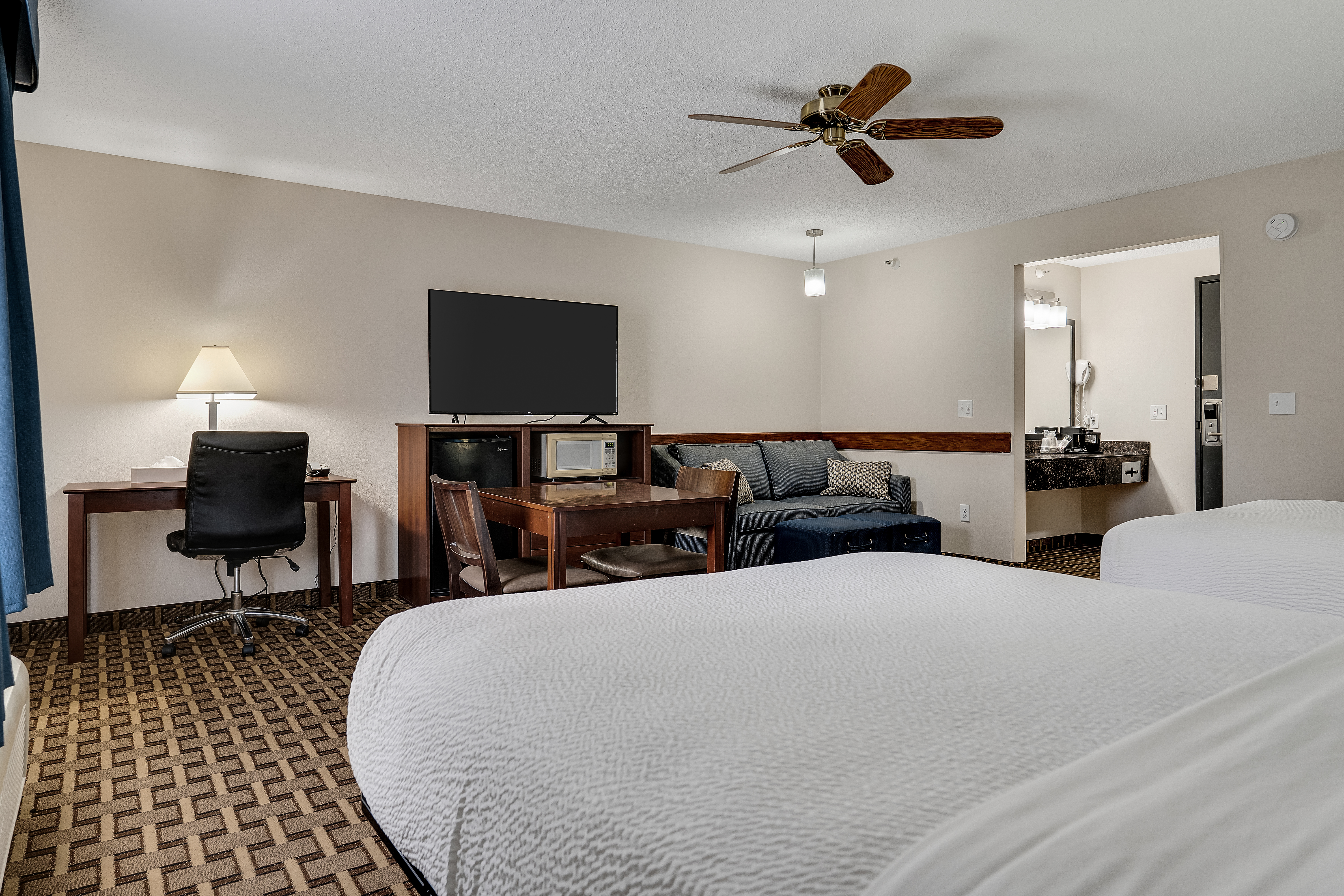 جناح بسريرين كوين، Baymont By Wyndham La Crosse/Onalaska 6/6
