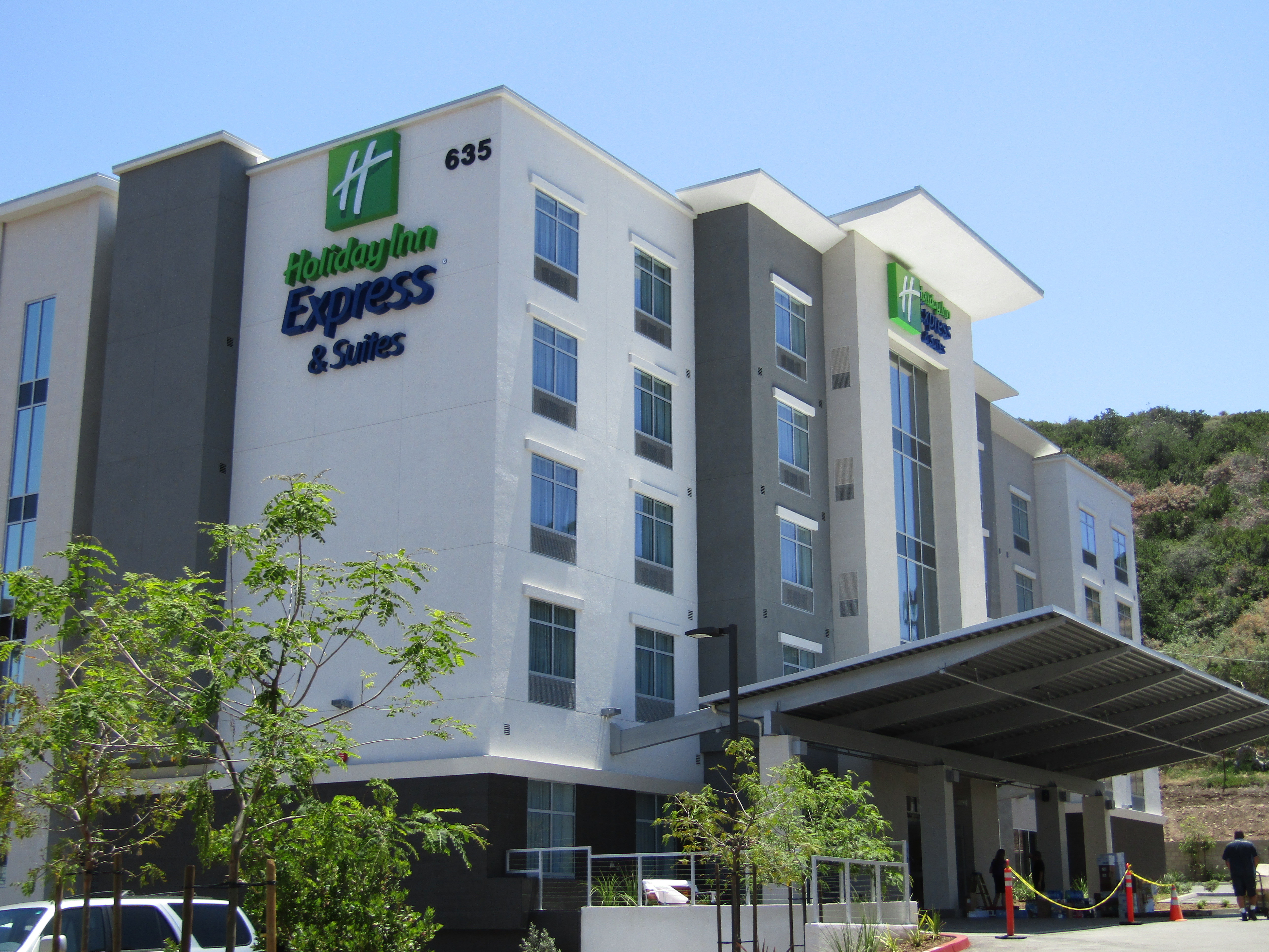 Holiday Inn Express & Suites San Diego - Mission Valley 2/61