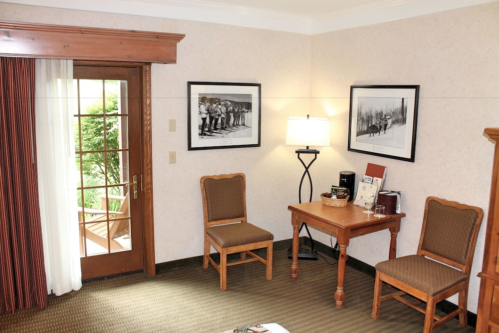 The Inn at Holiday Valley 26/50