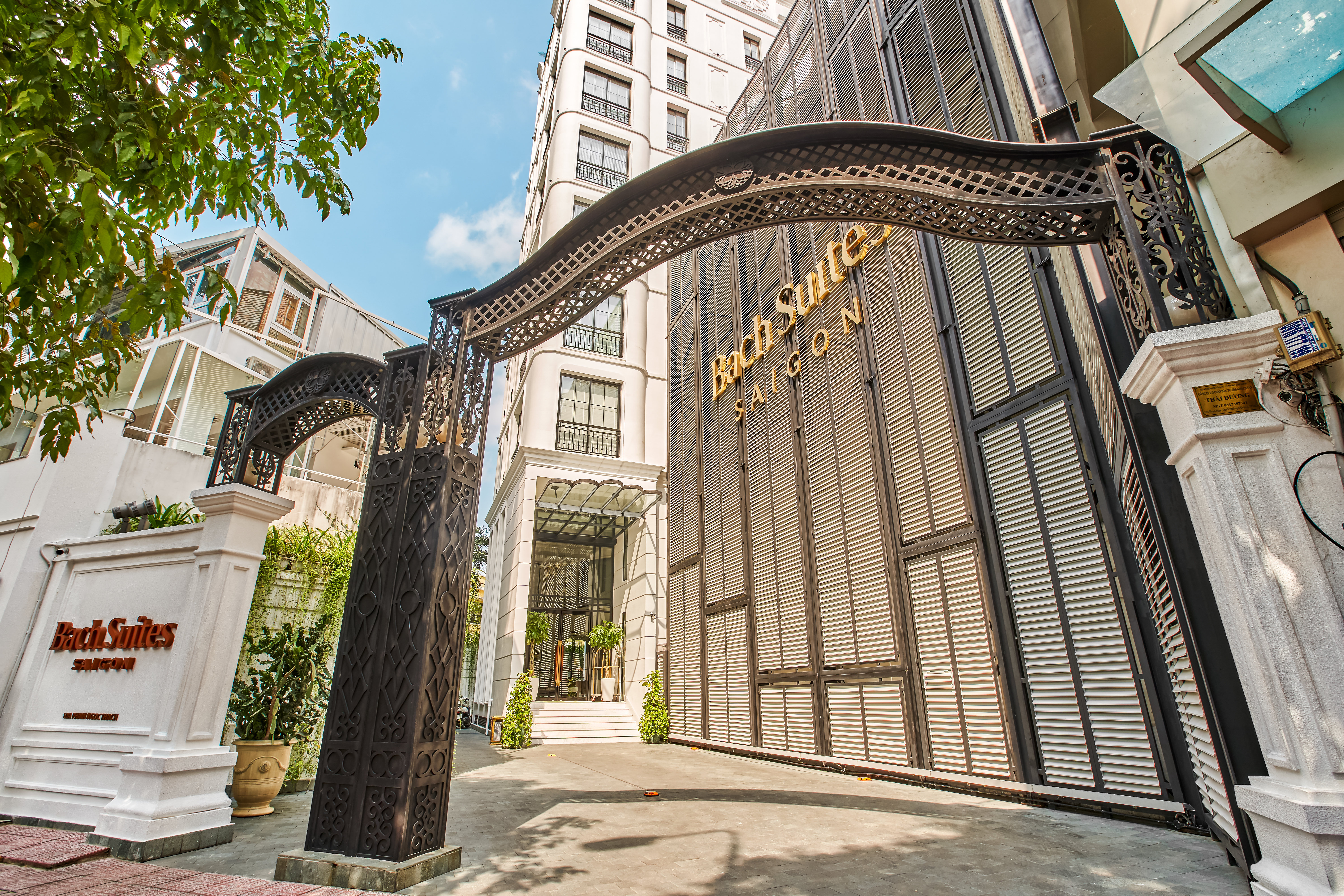 Bach Suites Saigon 5/80