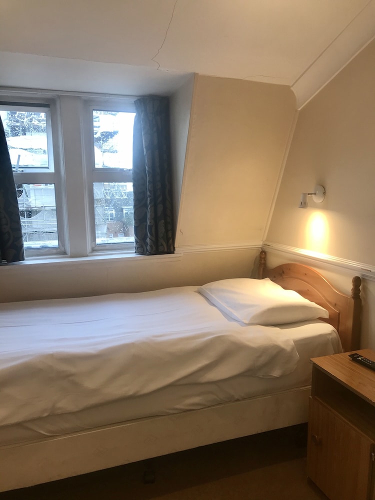 EUROPA HOUSE 15/50