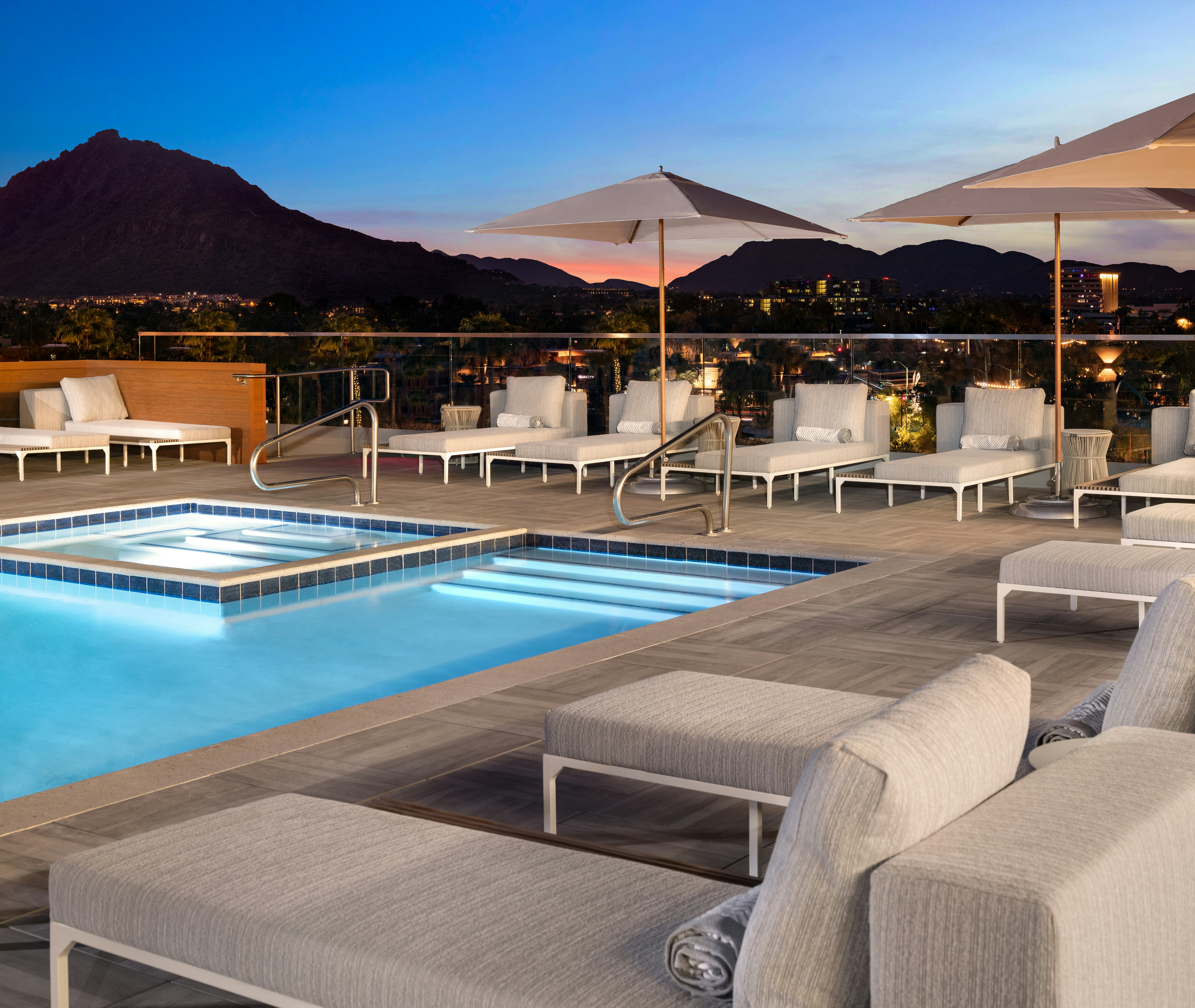 Canopy By Hilton Scottsdale Old Town 11/32