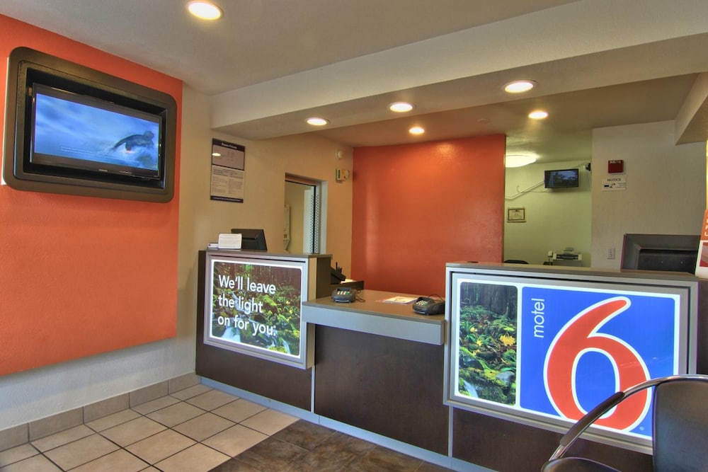 Motel6 Woodland, CA - Sacramento Airport 9/38