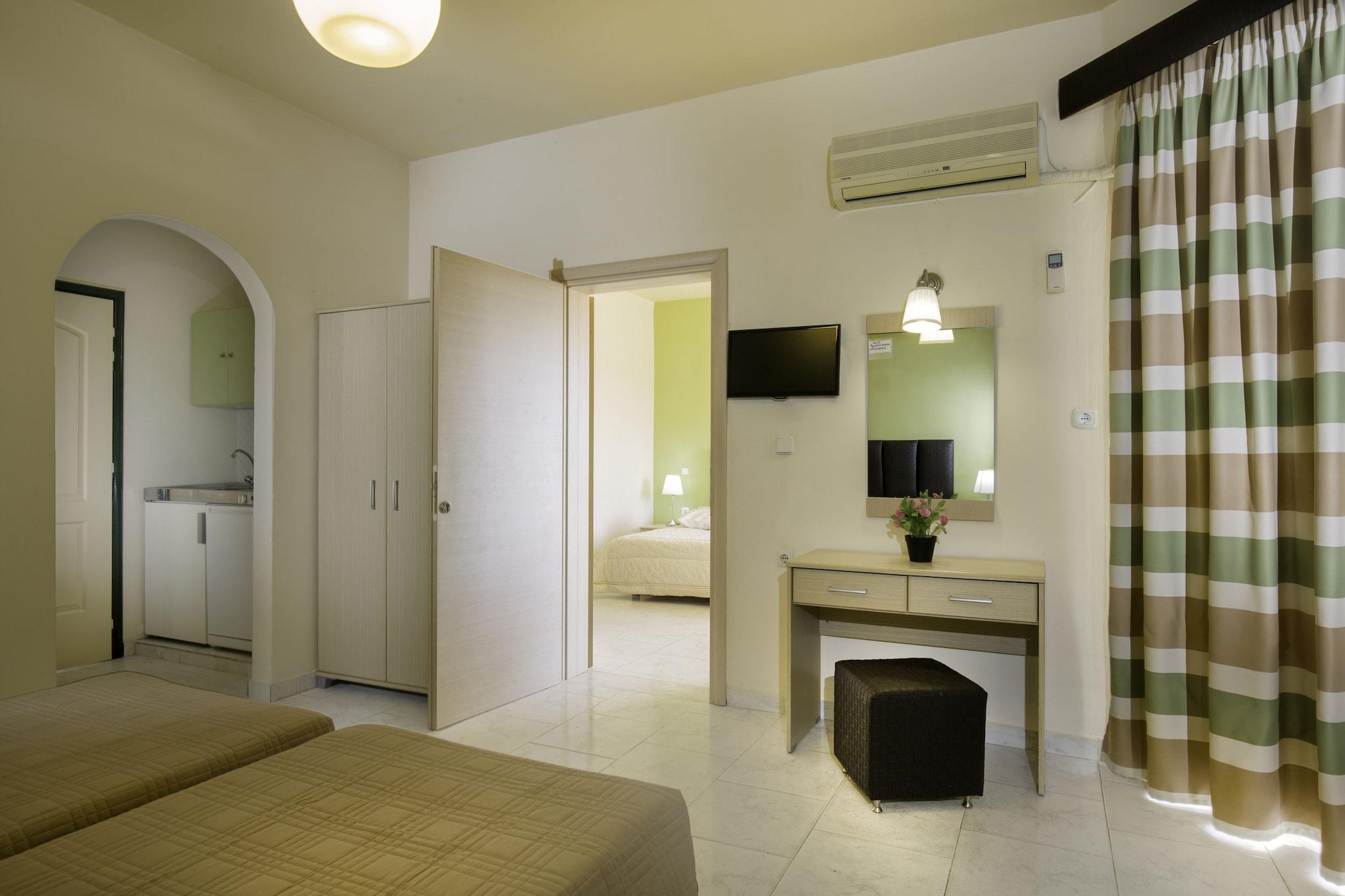 Casa Lyristis (ex Lyristis Apartments Plus) 23/37