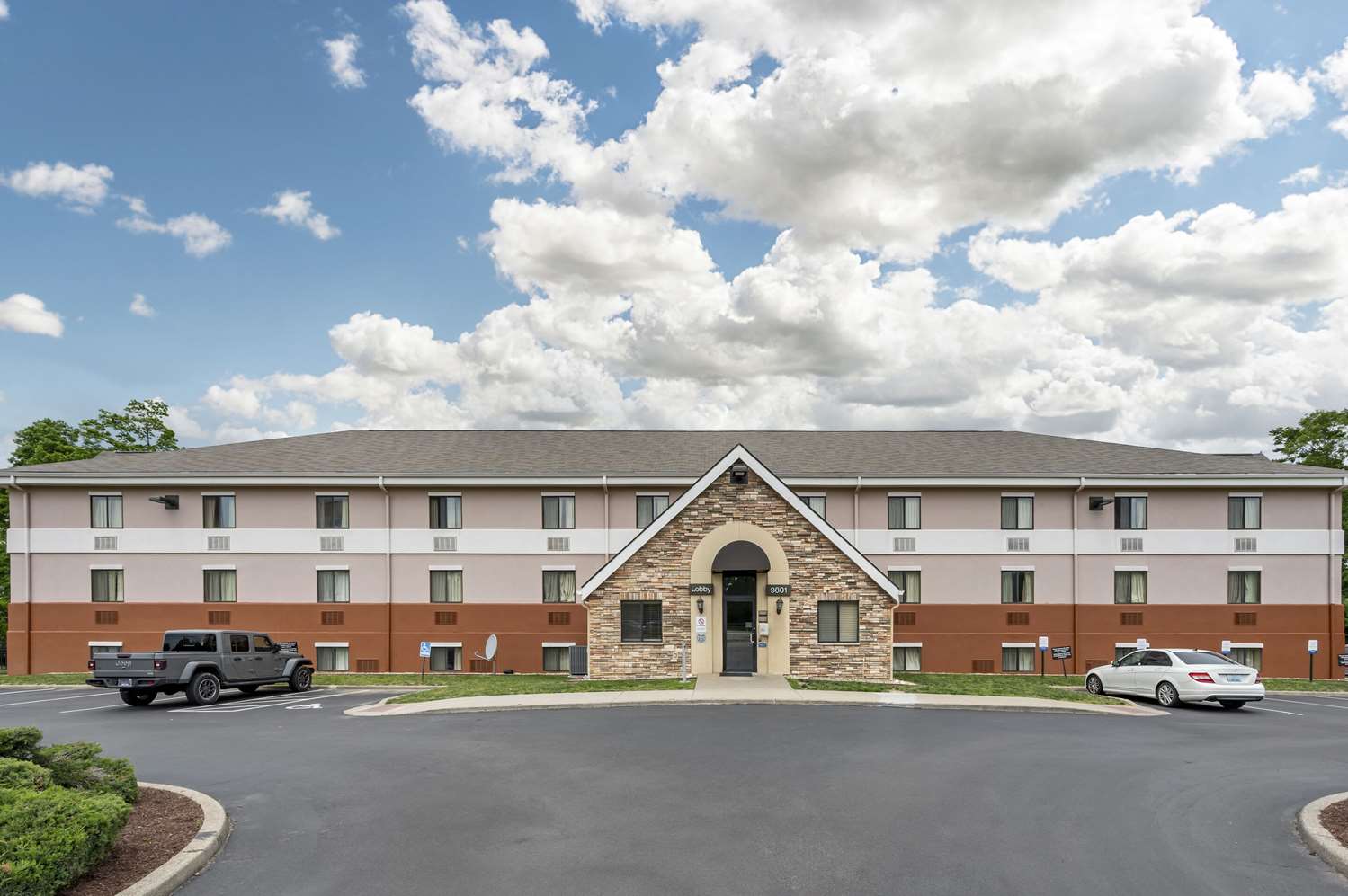 Suburban Studios Louisville East 25/26
