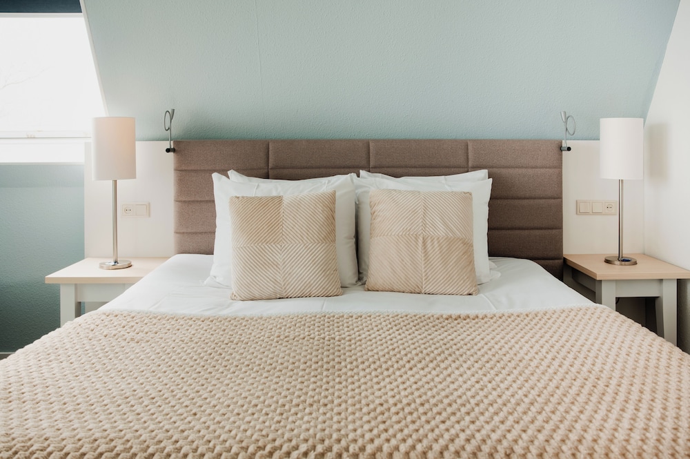 WESTCORD HOTEL DE WADDEN 12/42
