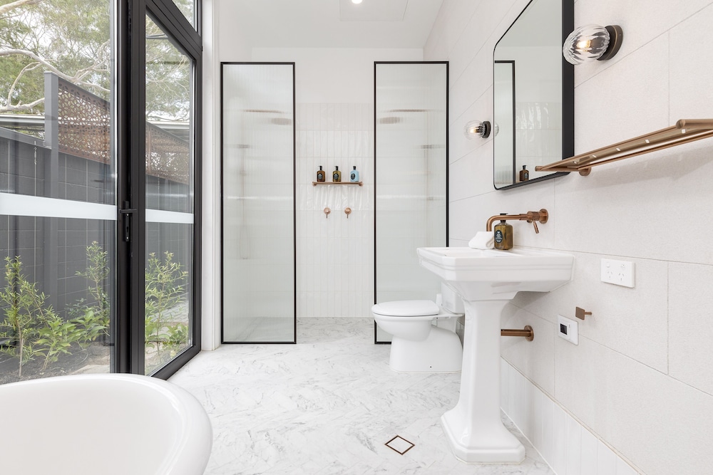 The Albert Hotel Mosman 43/50