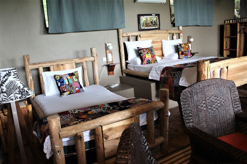 WAG HILL LODGE AND SPA 46/81