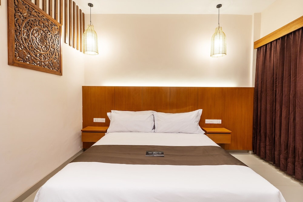 Suka Beach Inn 10/65