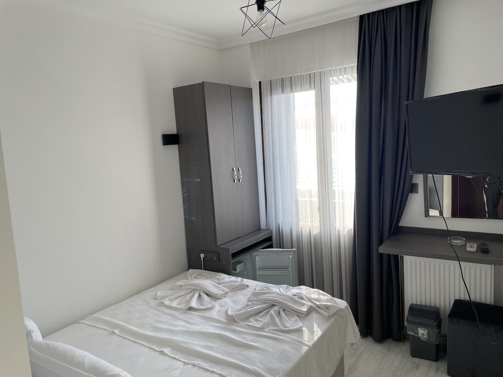 Gunay Hotel 18/45