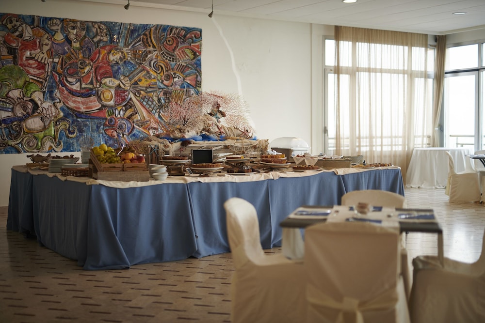 Hotel Tirreno Formerly Sea Club Tirreno 26/50