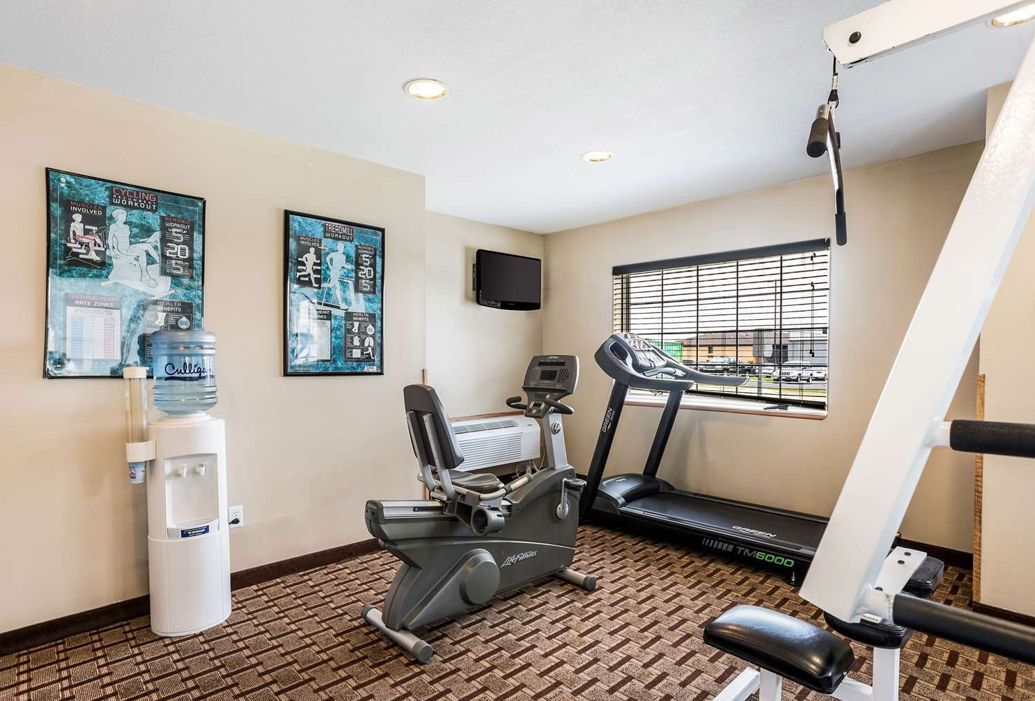 MainStay Suites Cedar Rapids North - Marion 8/22