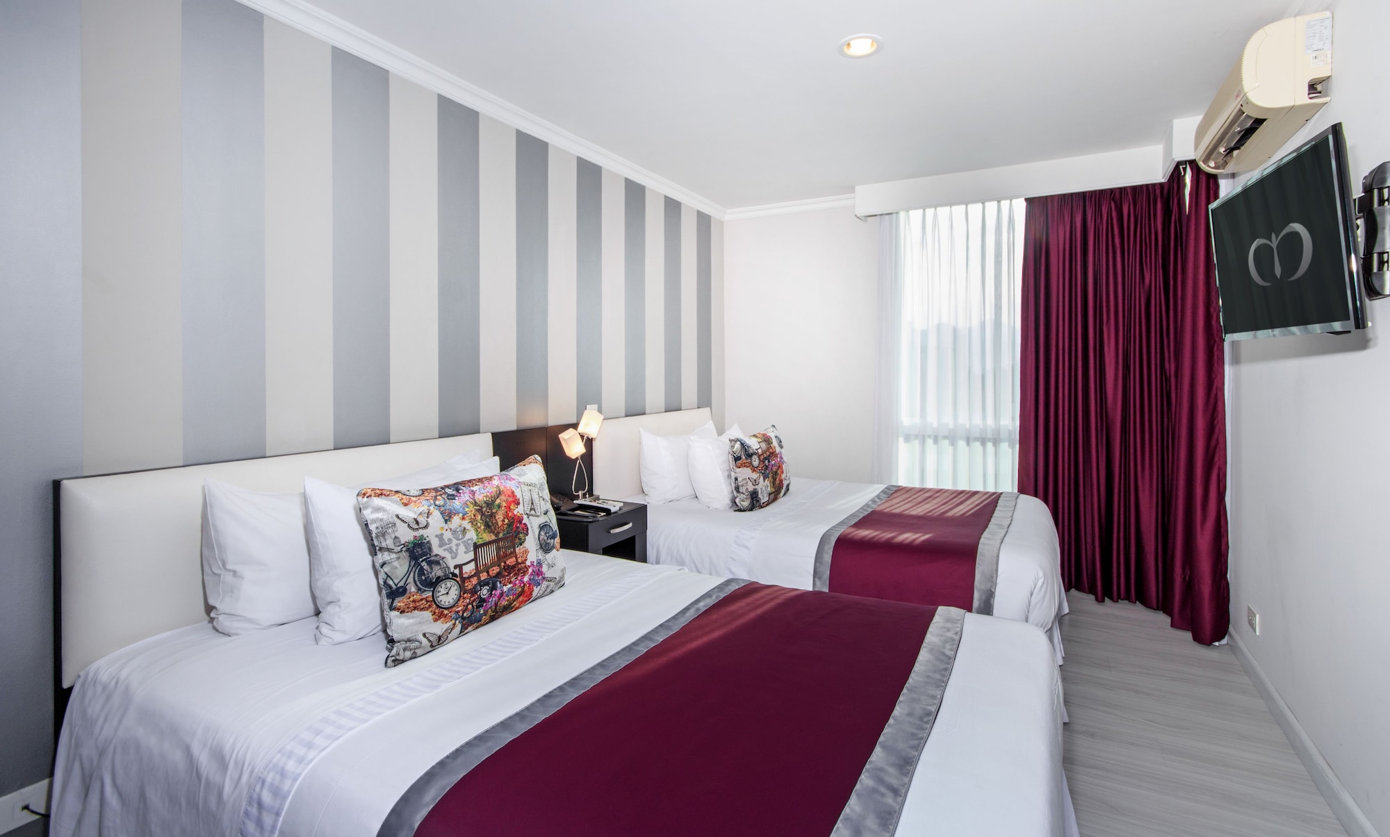 PREMIUM, TWIN BEDS
