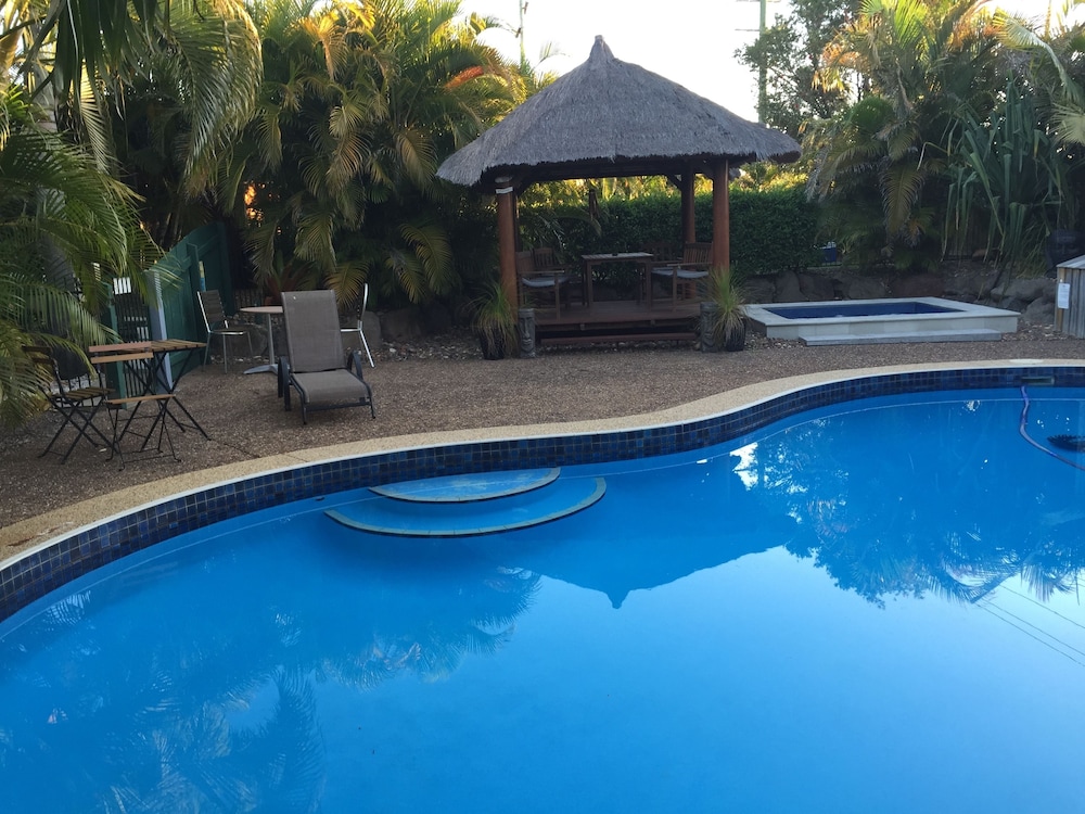 PIALBA MOTOR INN 58/64