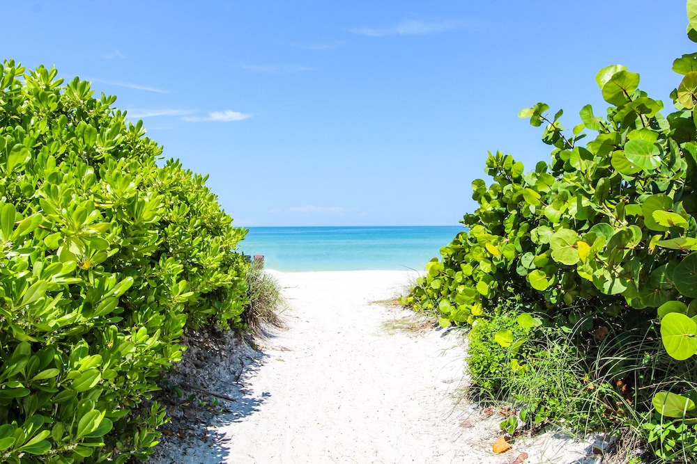 Anna Maria Island Inn 52/62