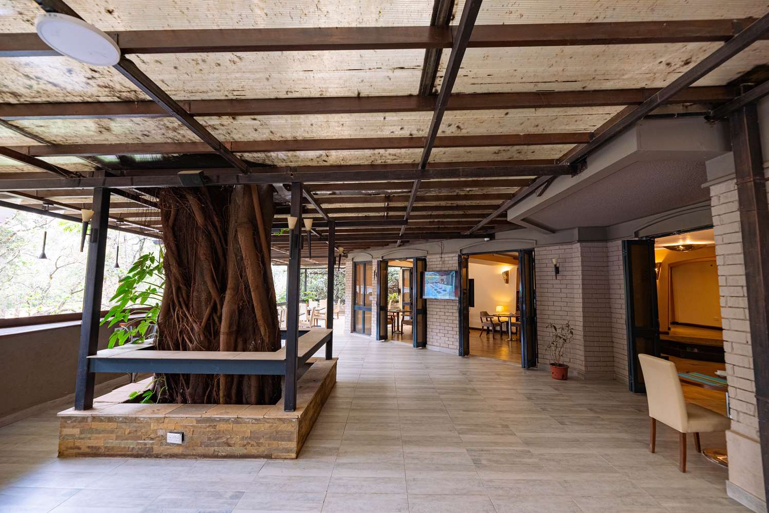 Heri Heights Hotel Apartments, SureStay Collection by BW 19/27