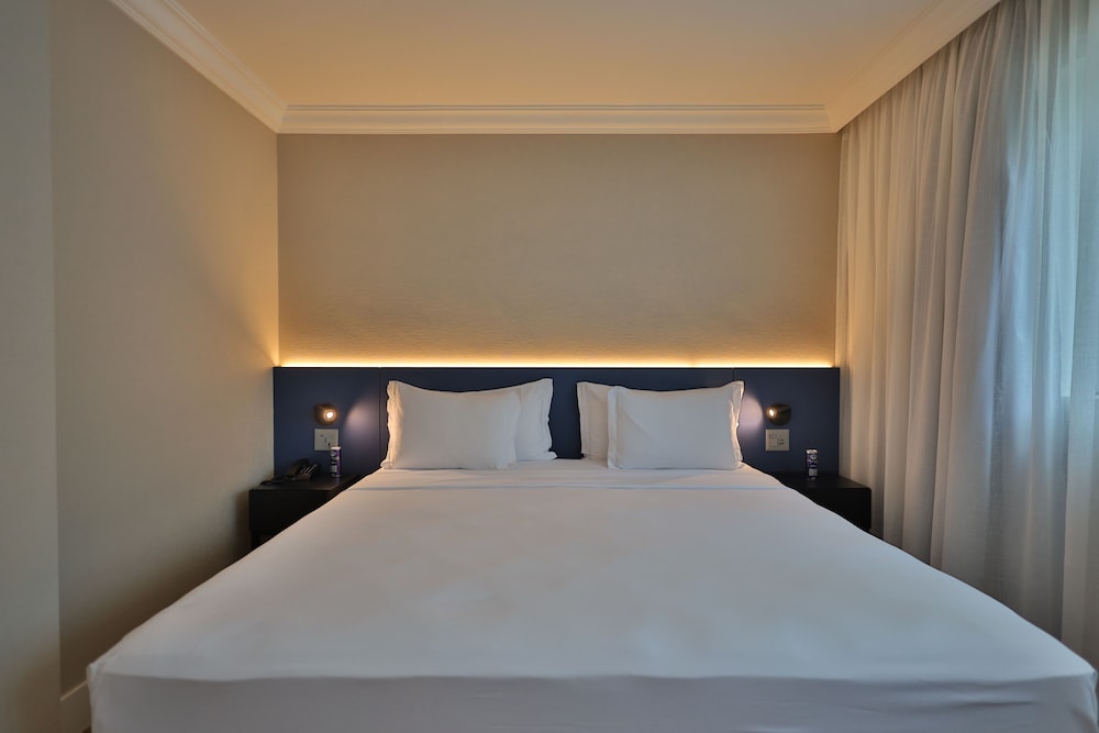 1 Bedroom, Superior, King Bed