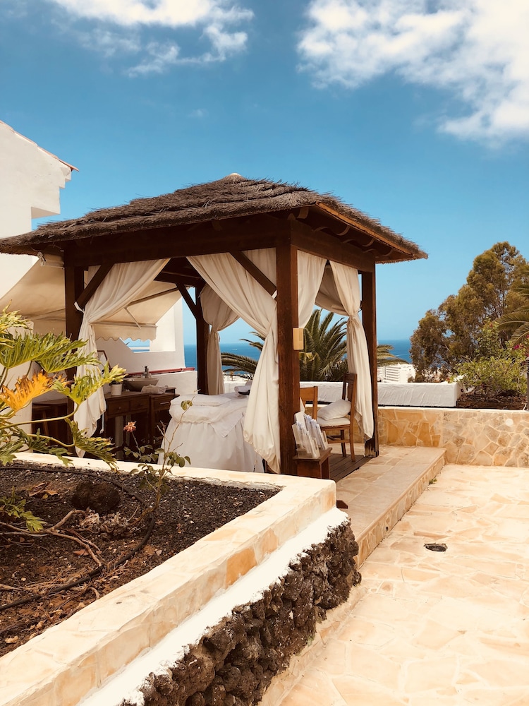 Regency Torviscas Apartments And Suites 8/63