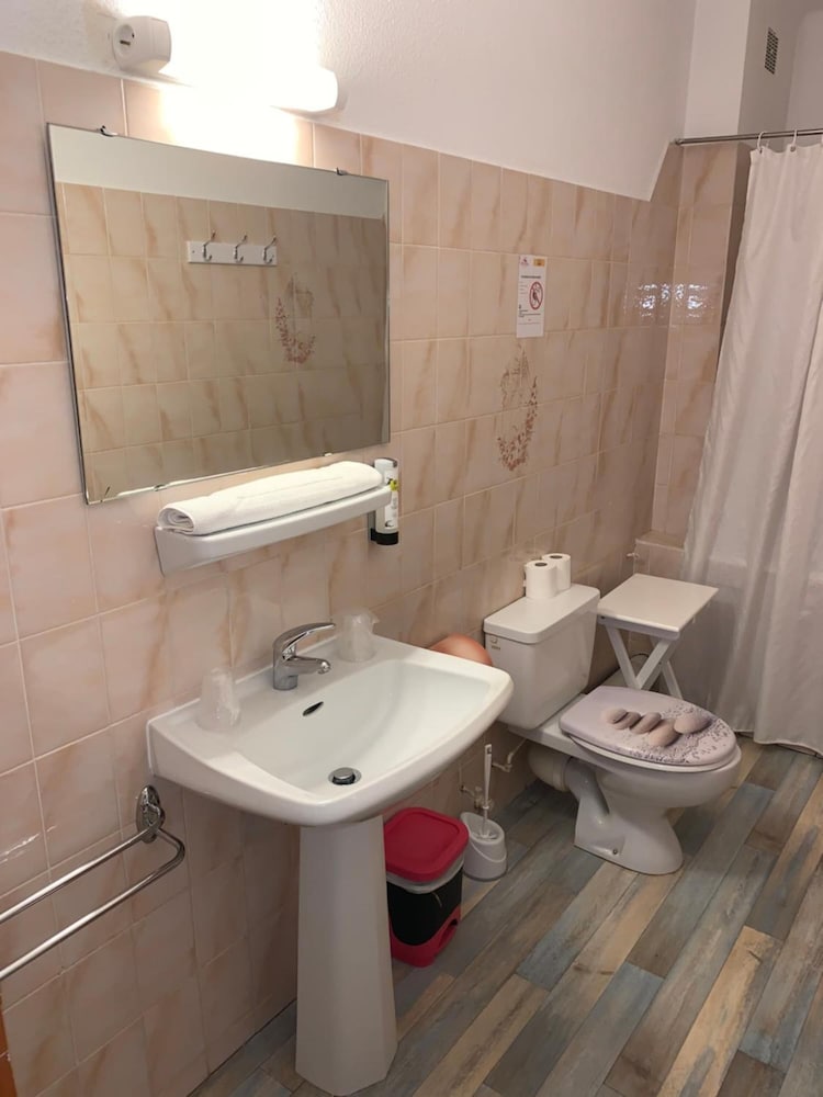 Hotel La Bastide D Entraigues Rest de L Autre Cote 44/70