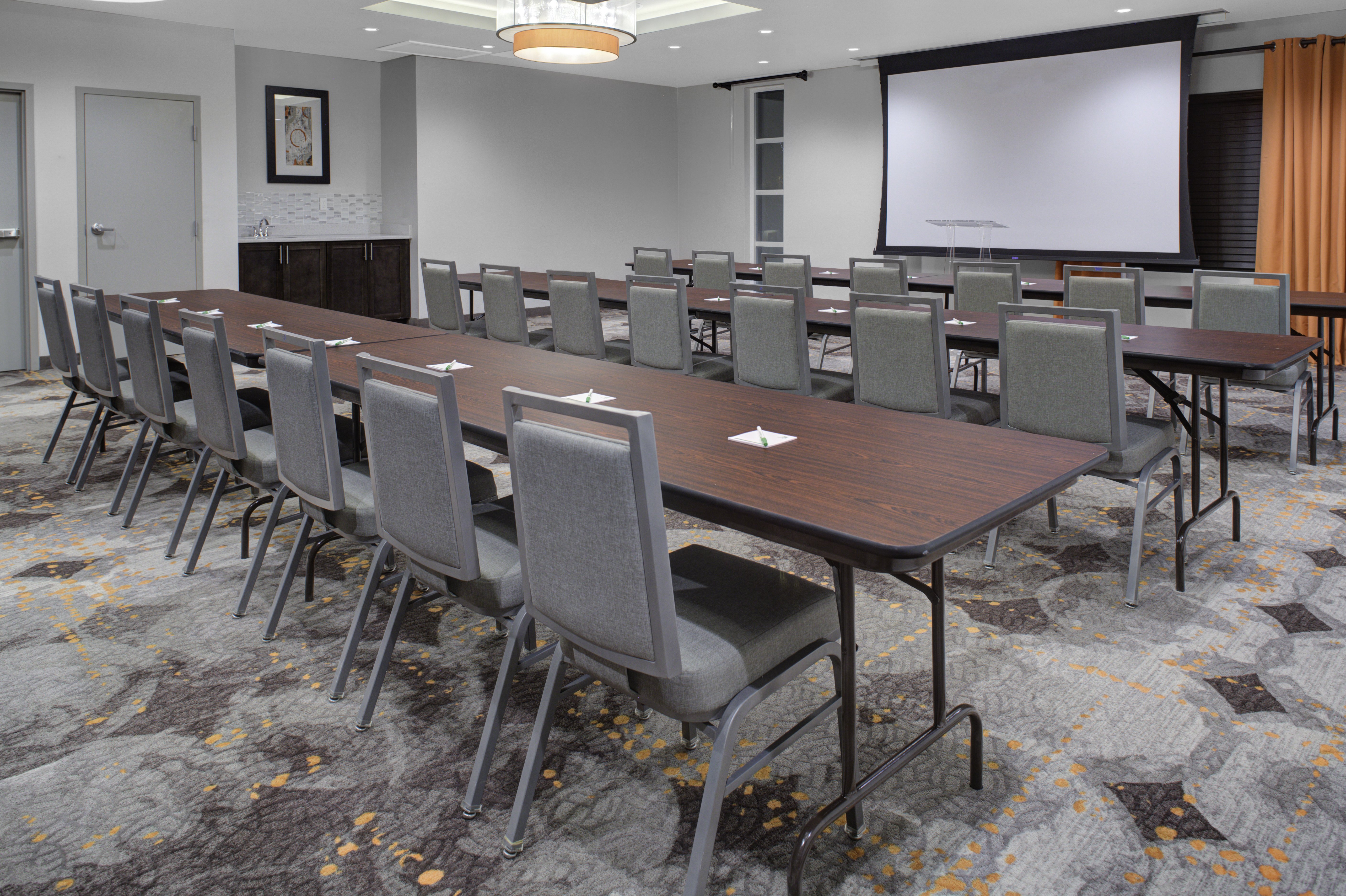 Holiday Inn Windsor - Wine Country 47/58
