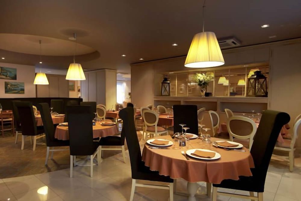 Hotel Gran Paradiso 56/73
