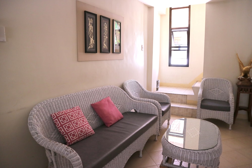 Metro Vigan Inn 56/70