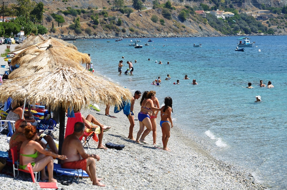 Ilia Mare Hotel 41/48