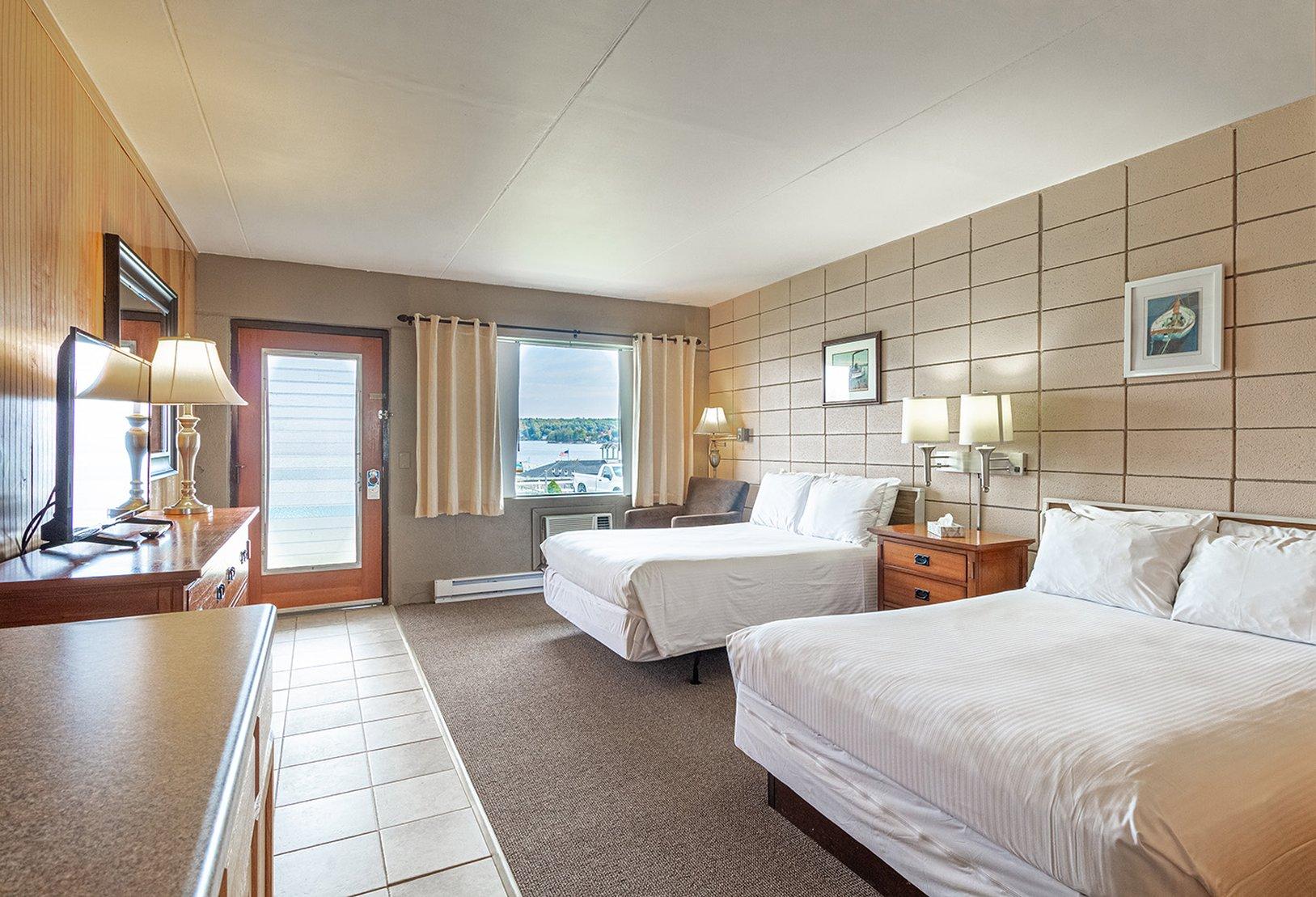 Motel, Double Bed