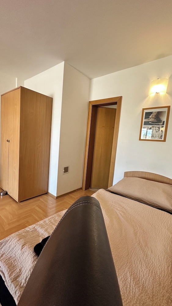 Garni Hotel Muza 17/50