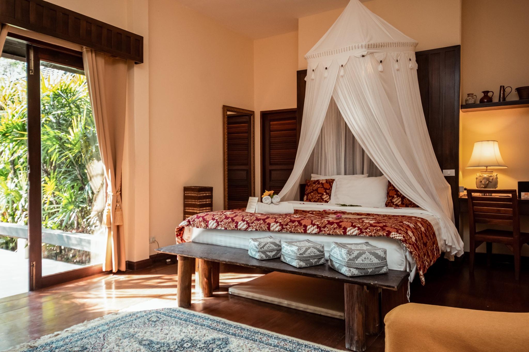 3 Bedrooms, Pool, Villa