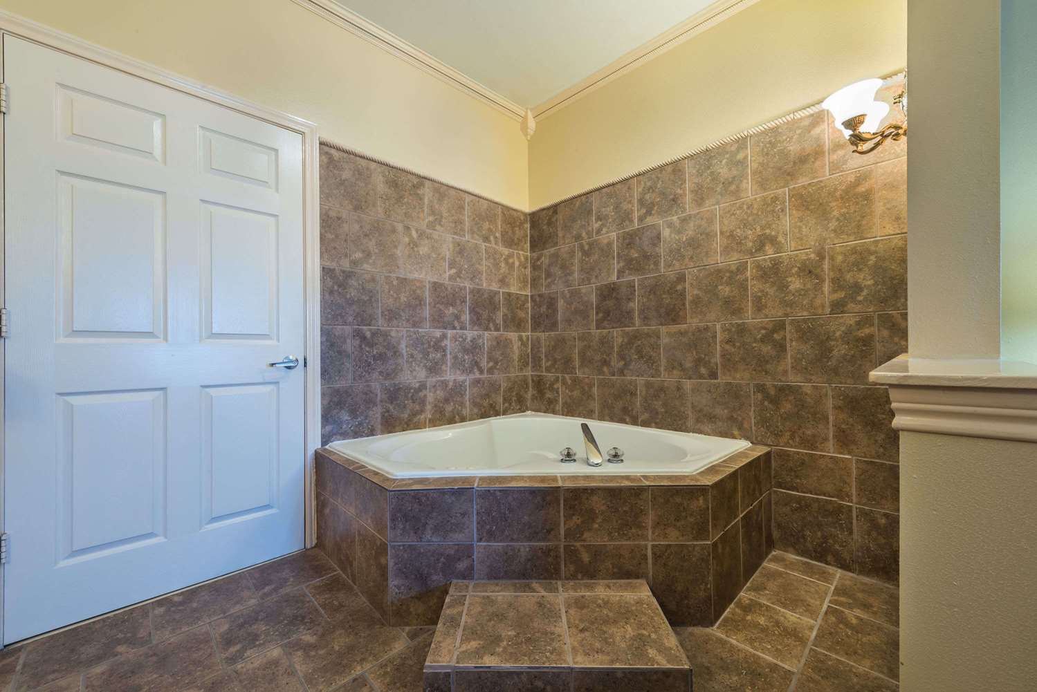 Quality Inn & Suites Greenville 11/11