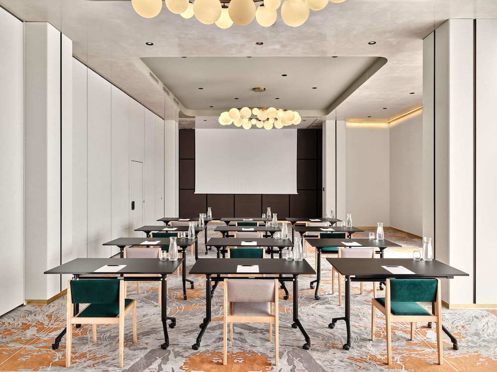 Movenpick Grand Hotel Wroclaw 50/60