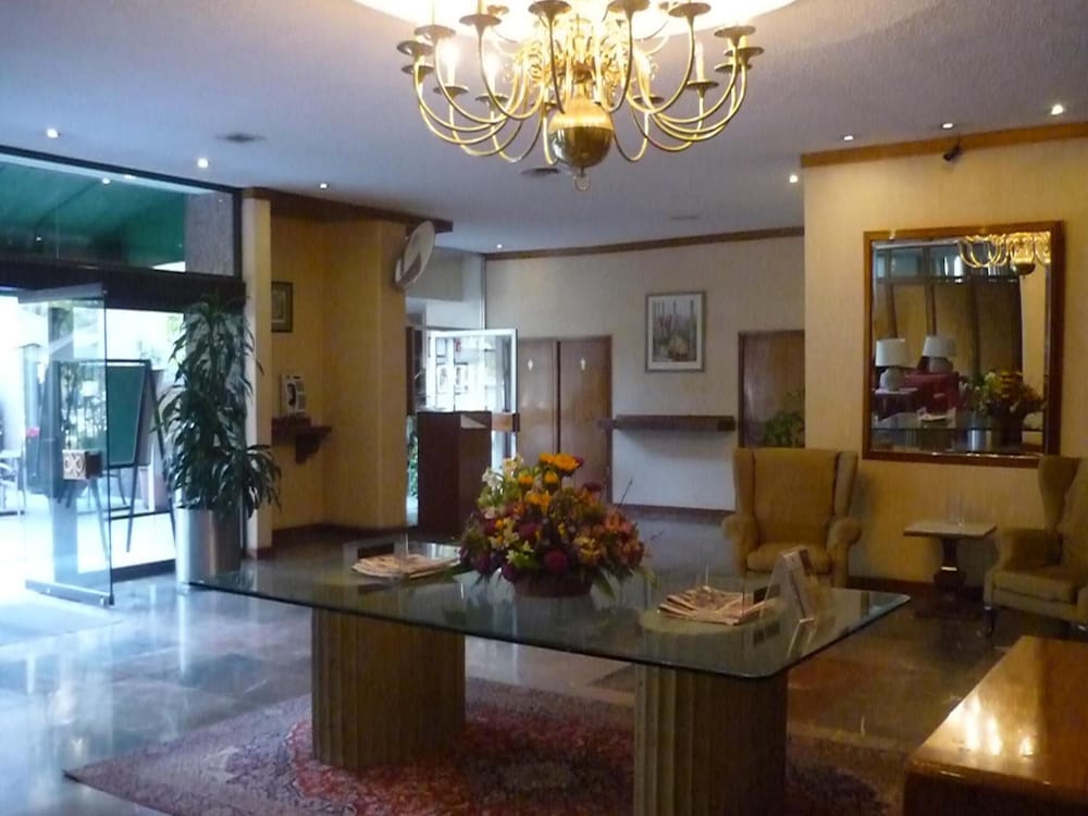 Bristol Hotel 51/62