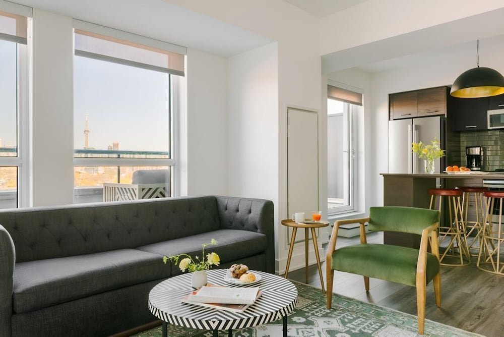 Nester Finn West Queen West 33/50