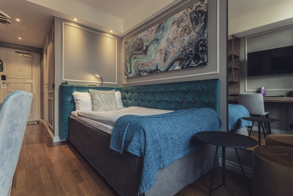 Hotel Poseidon 15/40