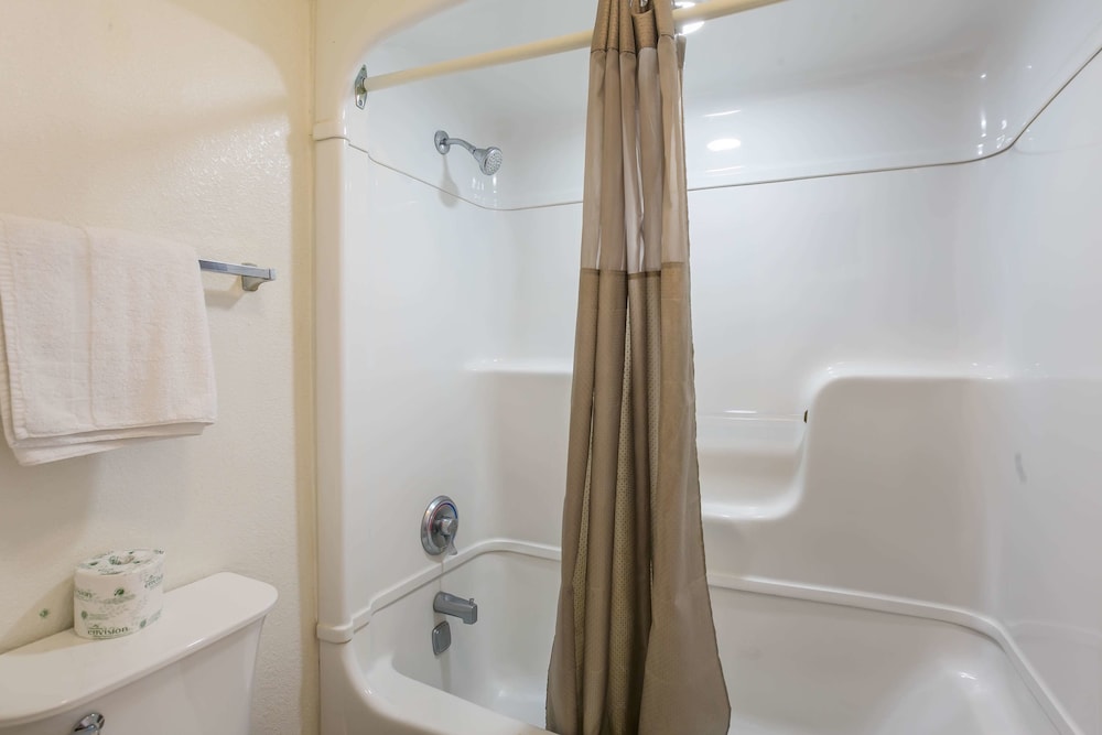Motel6 Dothan, AL 35/36