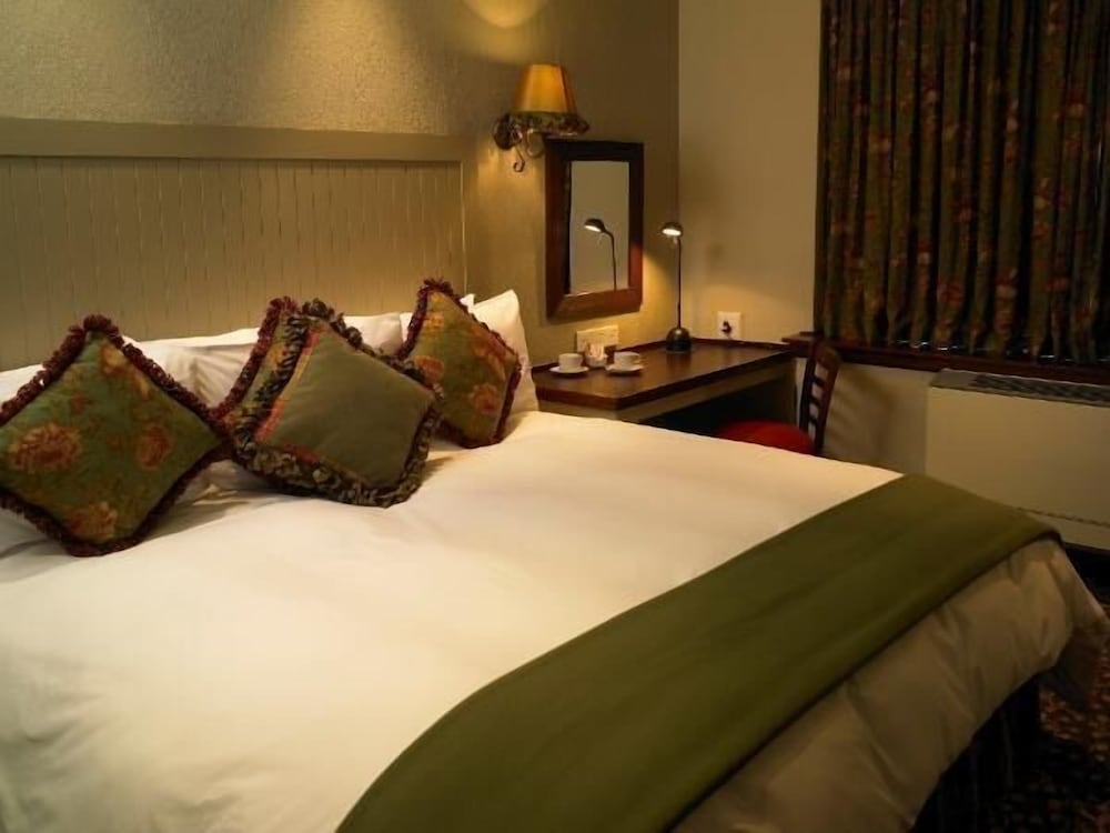 Frontier Inn 15/37