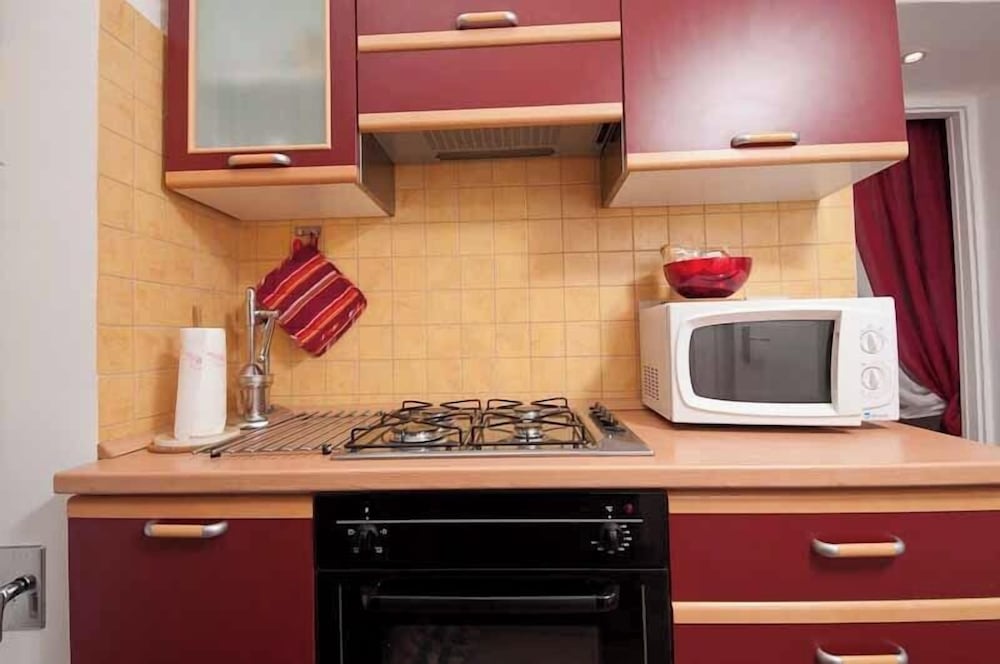 Comfortable Apartment Near the Vatican Free Wifi 15/16