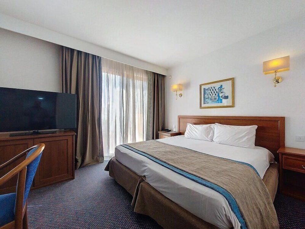 Vivaldi Hotel 20/71
